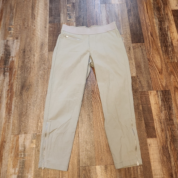 Athleta Pants - Athleta Mod Trekkie Crop Woven Pull-On Pants